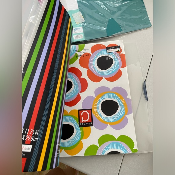 Set of colorful files clear Book folders & paper covers pink green yellow NWT - Picture 5 of 11